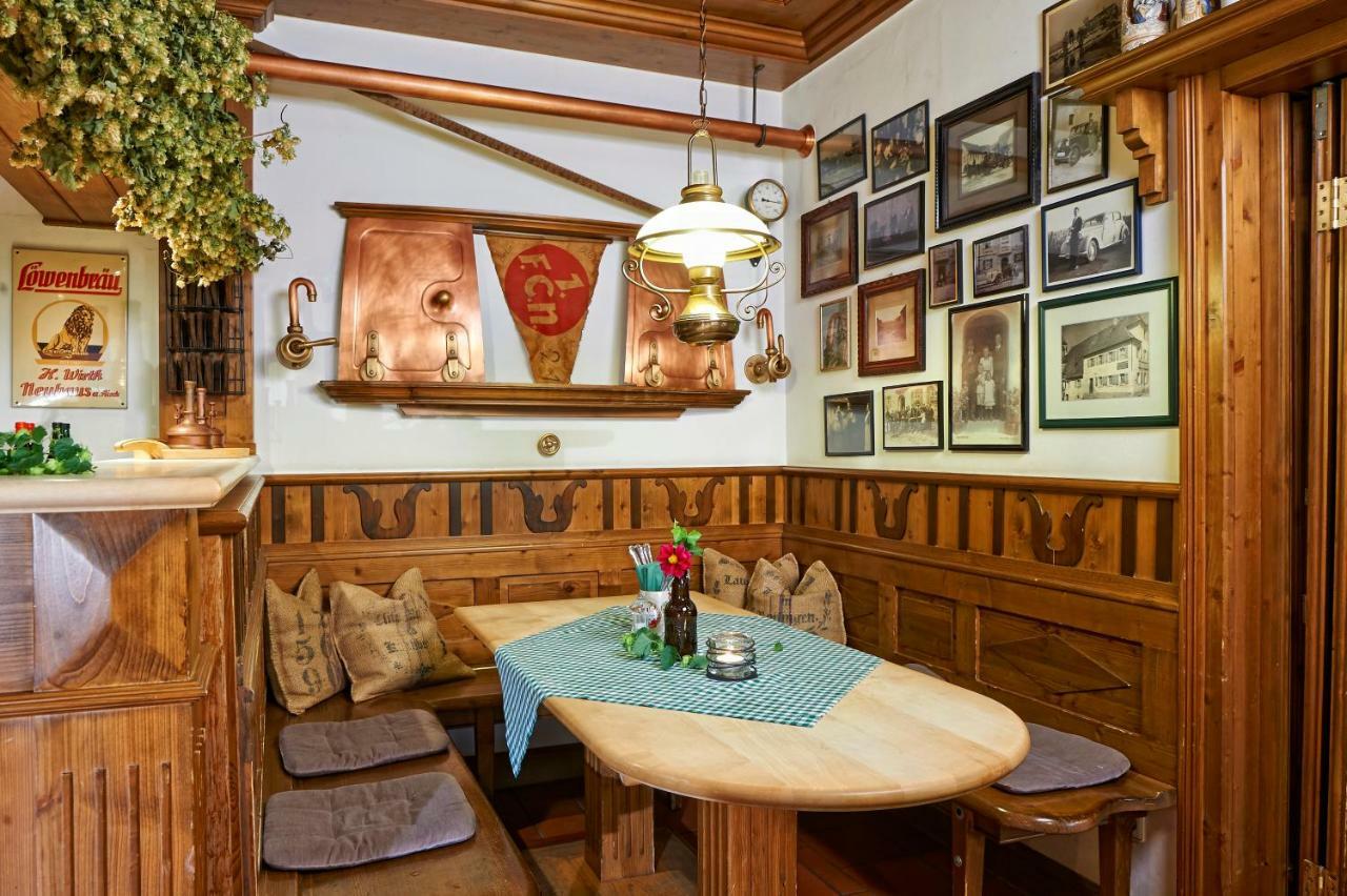 Brauereigasthof Zum Loewenbraeu Adelsdorf Εξωτερικό φωτογραφία